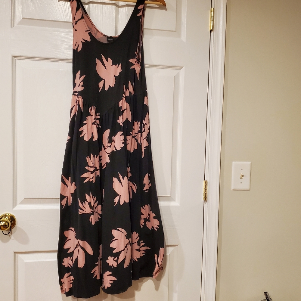 Who What Wear Black and Pink Floral Maxi Dress with pockets